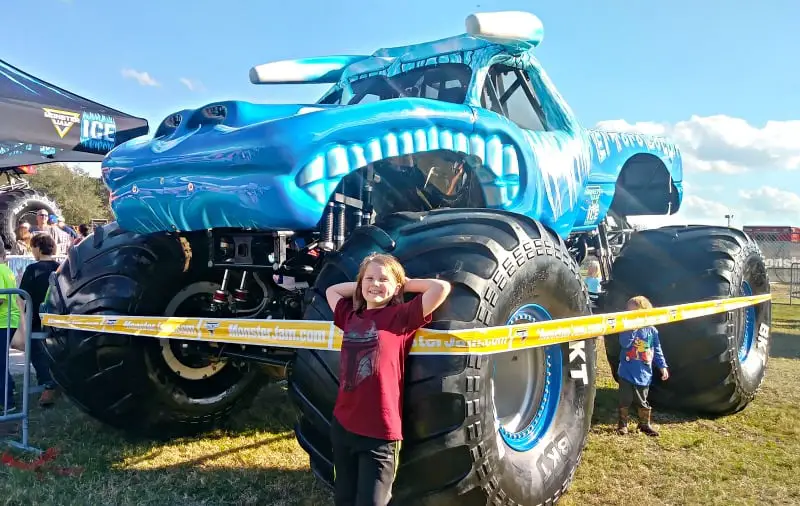 El Toro Loco Ice Monster Truck Fan pic at the Monster Jam Pit Party