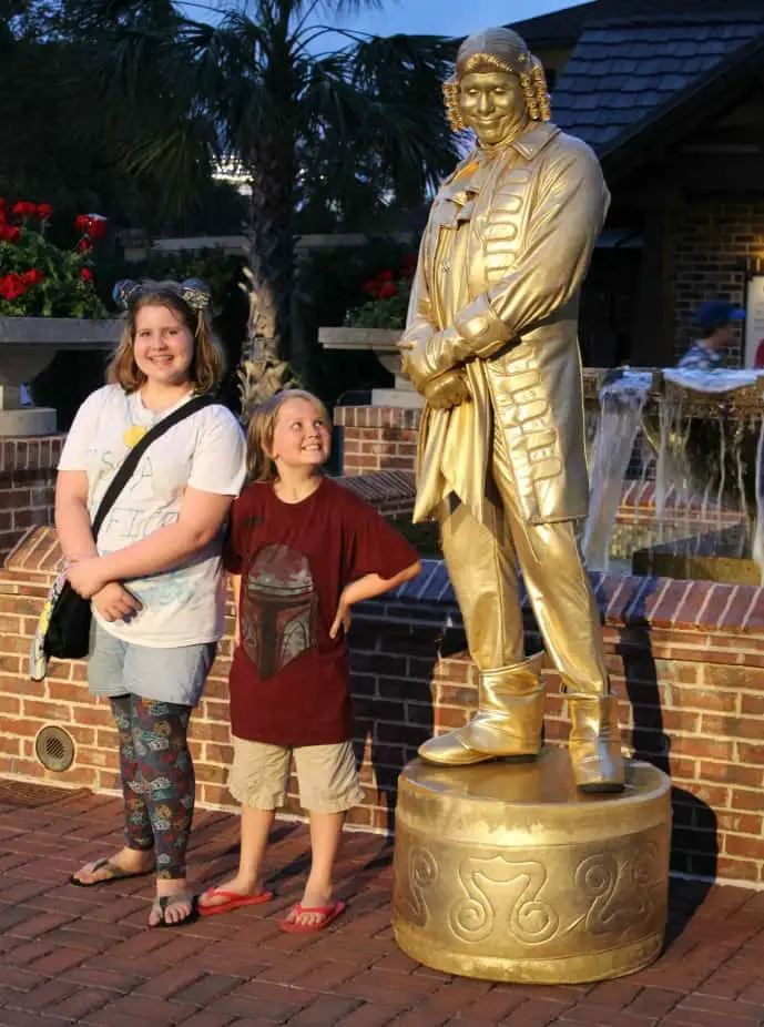 Taking your family to Disney Springs? Don't miss this Disney Springs Scavenger Hunt as well as 10 things to see at Disney Springs for Families. 