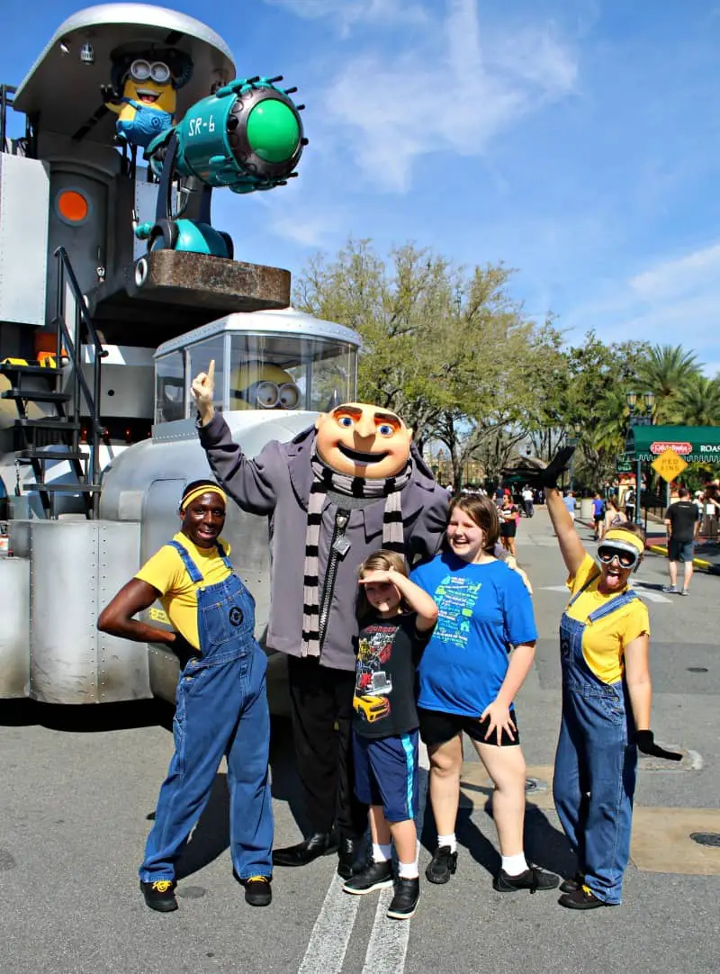 Don't miss these tips for Universal Studios for families. Make the most of your trip to Universal Studios Orlando with your kids with these Orlando Universal Tips! #UniversalStudios #FamilyTravel #VisitFlorida #Orlando