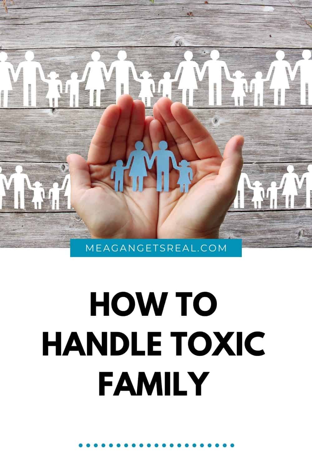 How to handle toxic family- Handing parenting when family members are toxic can be overwhelming. Don't do it alone with these tips. 