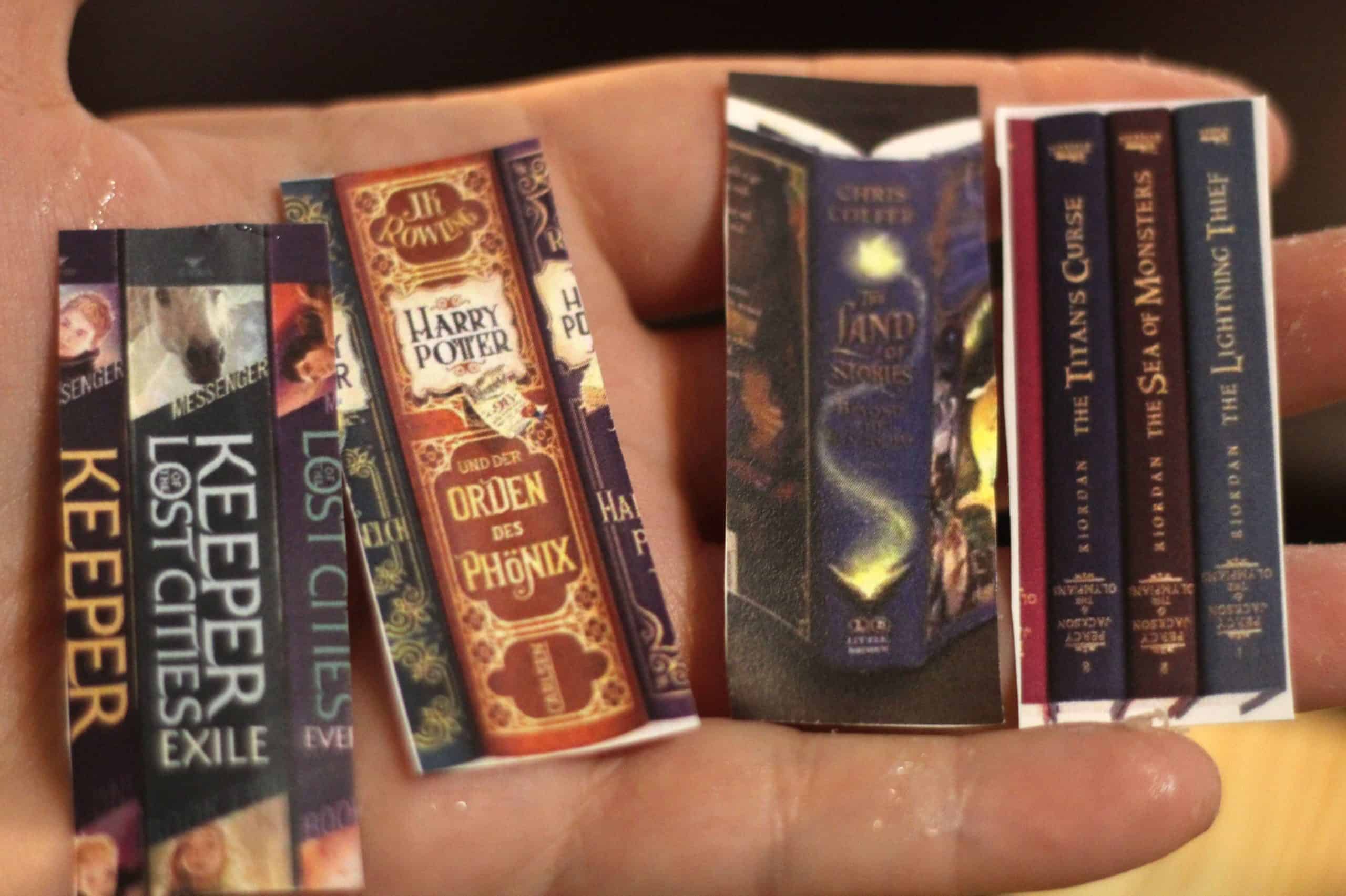 Wood Book Lovers Ornament - Book Spines